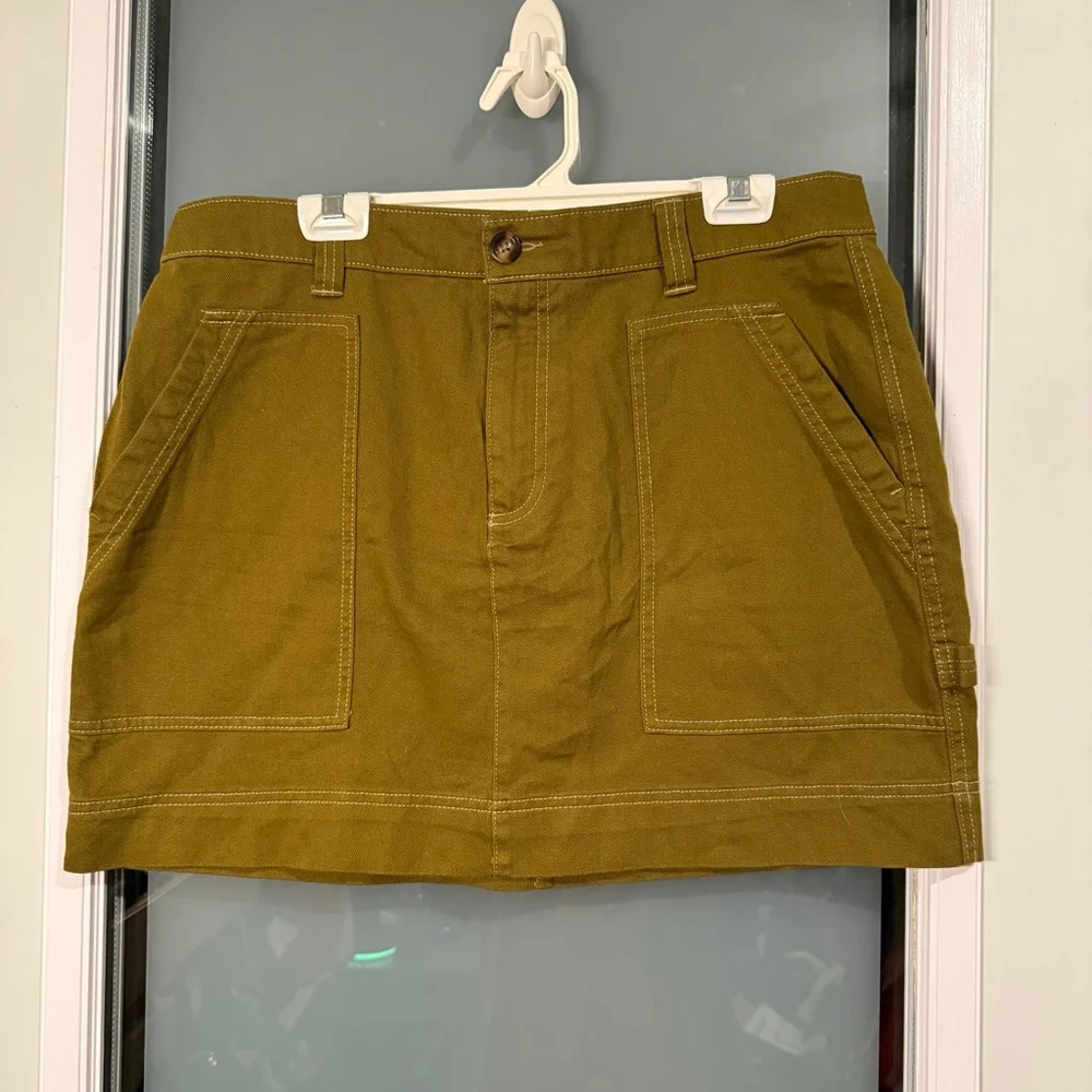 Old Navy Olive Green Mini Skirt with White Stitching Size 14